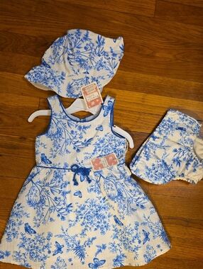 NWT Btween Blue and White Floral Baby Dress Set Size 18 Months.